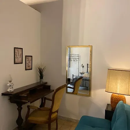 La Corte Segreta Bed & Breakfast Tivoli